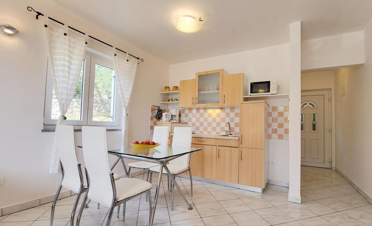 Apartmani Agava Čižići Exterior foto