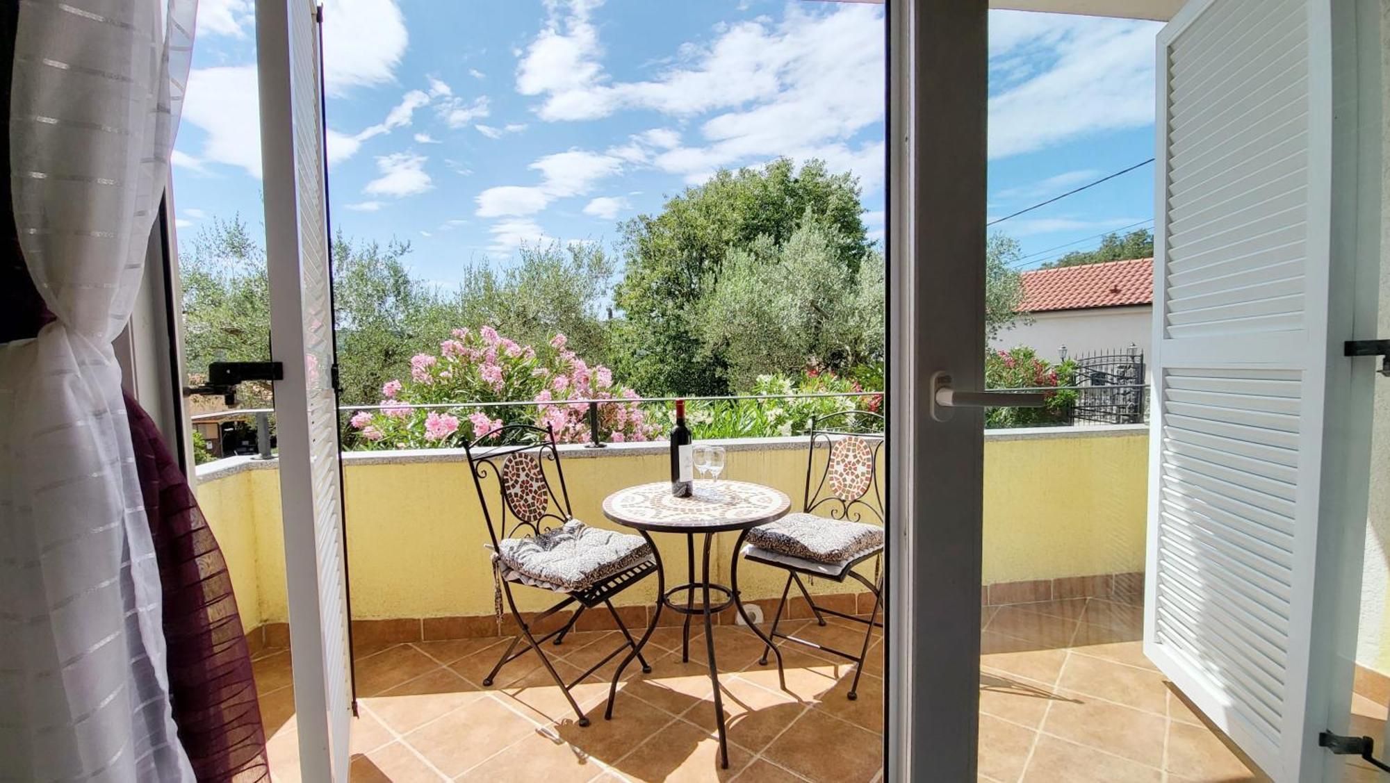 Apartmani Agava Čižići Exterior foto
